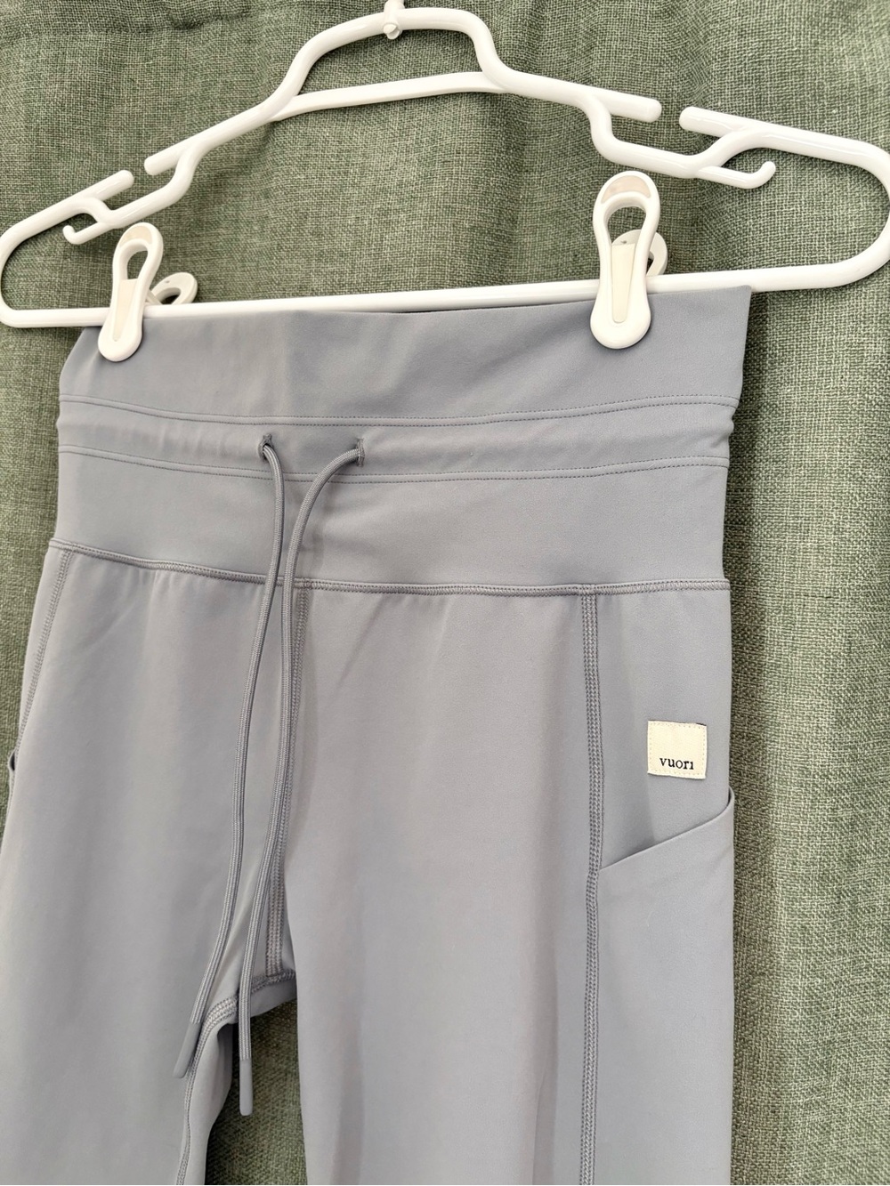 Vuori Daily Pocket Leggings size S - Picture 2 of 5